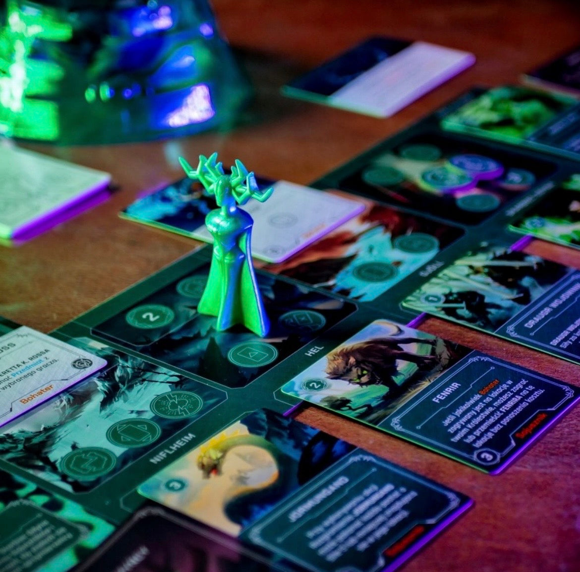 GRA PLANSZOWA - > MARVEL VILLAINOUS: Infinite Power – Oto Twoja Szansa na Podbój Wszechświata!