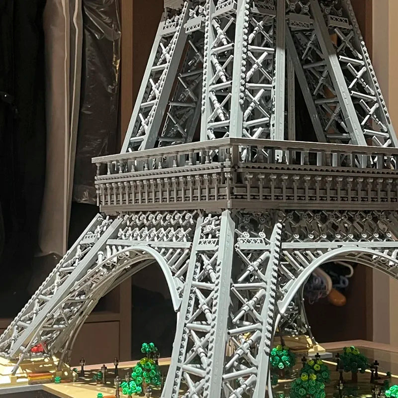 Klocki konstrukcyjne.Majestatyczna  Duza Wieza  w miniaturze.Ponad 9000 ELEMENTÓW I 1,5M WYSOKOŚCI.